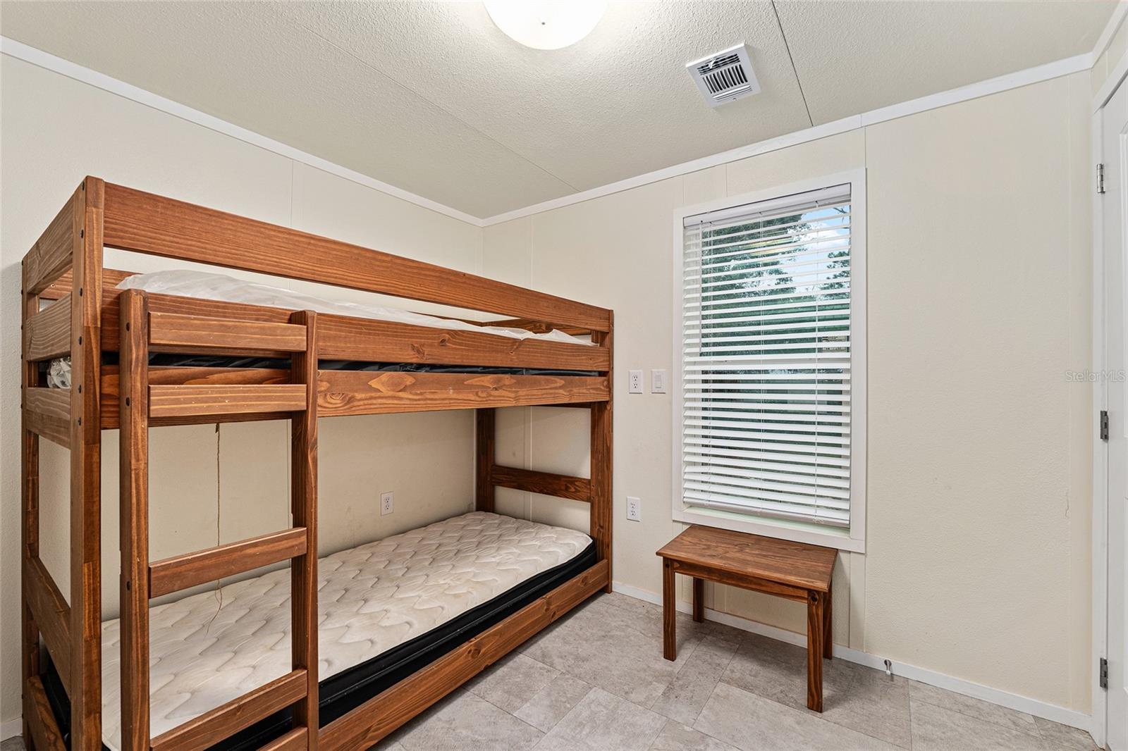 EUREKA SHORES - Residential