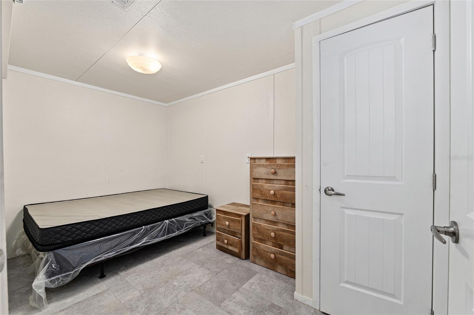 EUREKA SHORES - Residential