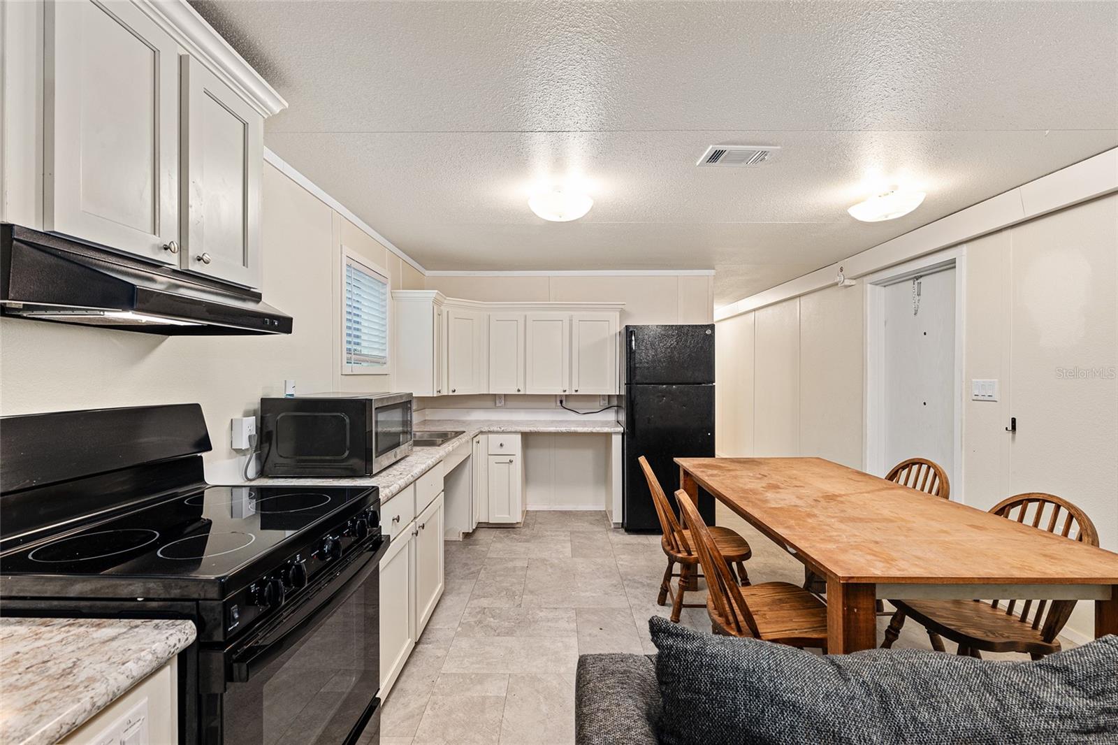 EUREKA SHORES - Residential