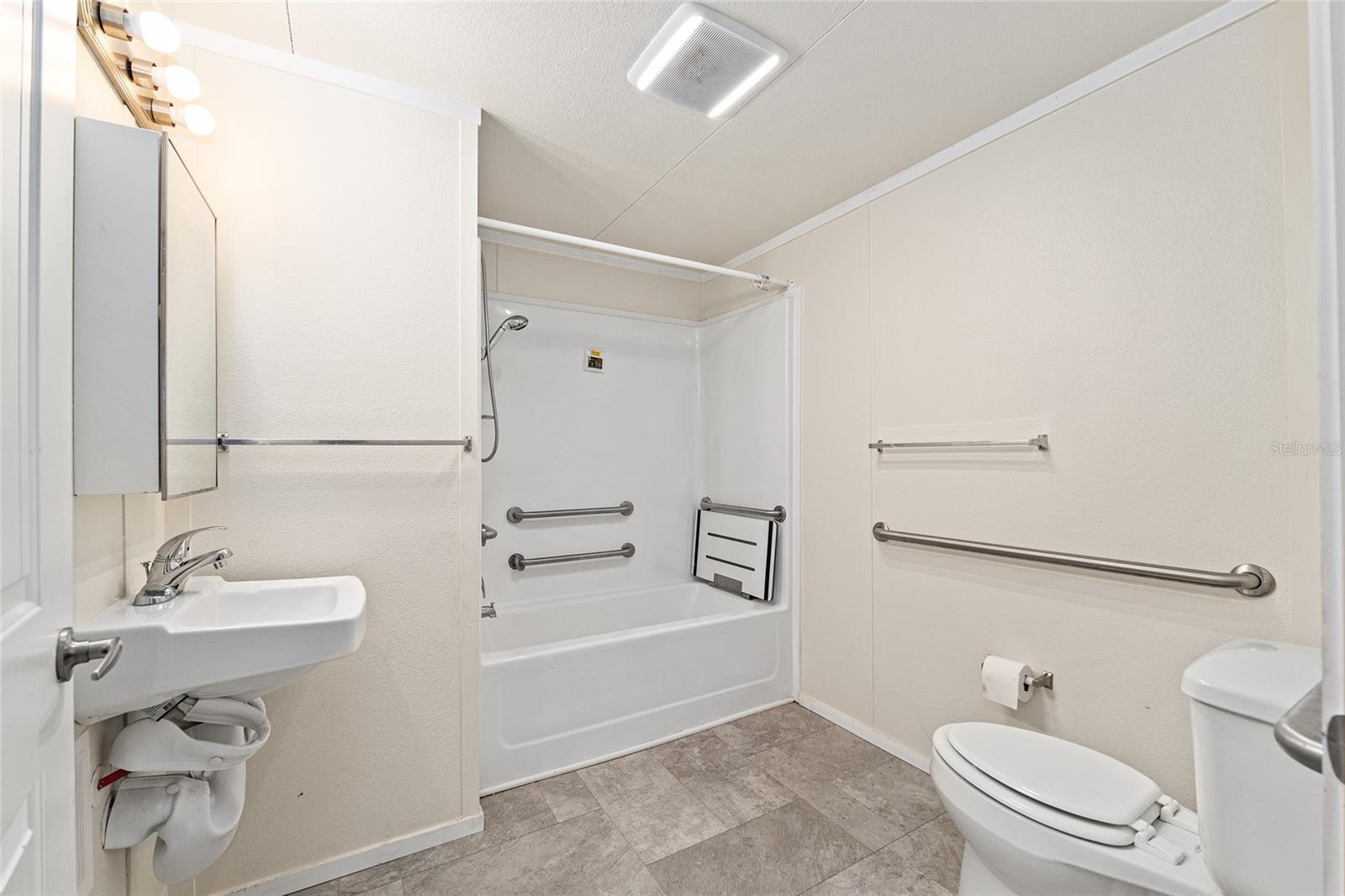 EUREKA SHORES - Residential