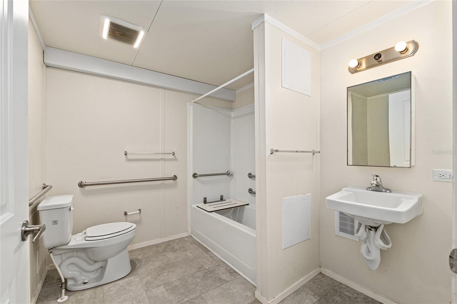 EUREKA SHORES - Residential