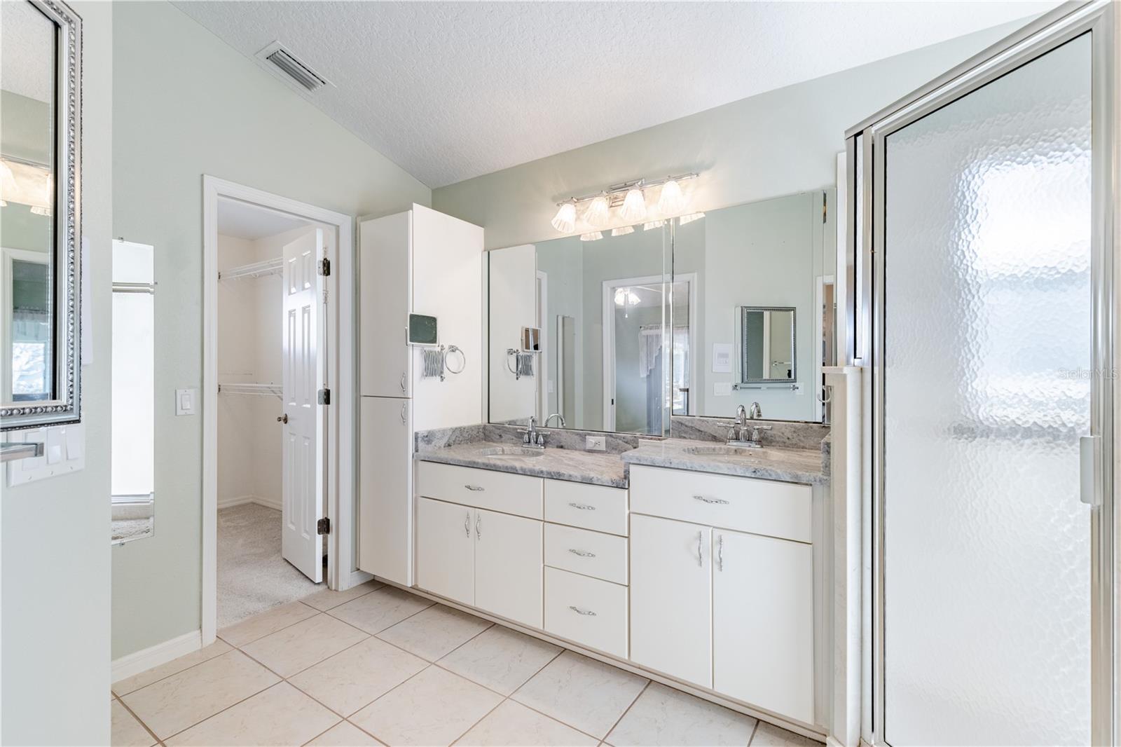 ROYAL HARBOR PH 01 - Residential