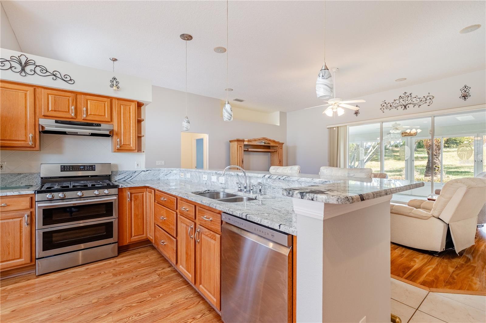 ROYAL HARBOR PH 01 - Residential