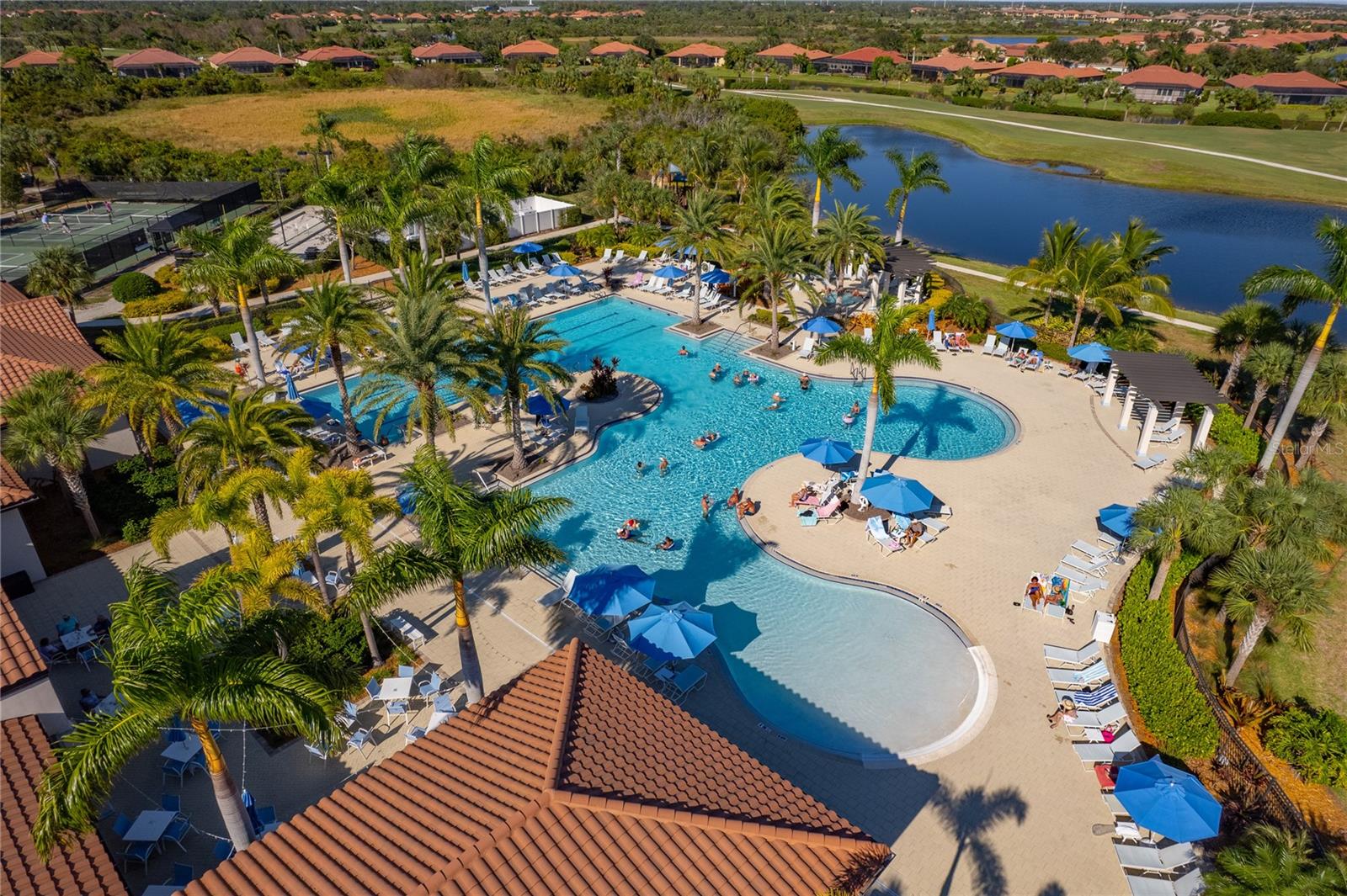 SARASOTA NATIONAL - Residential
