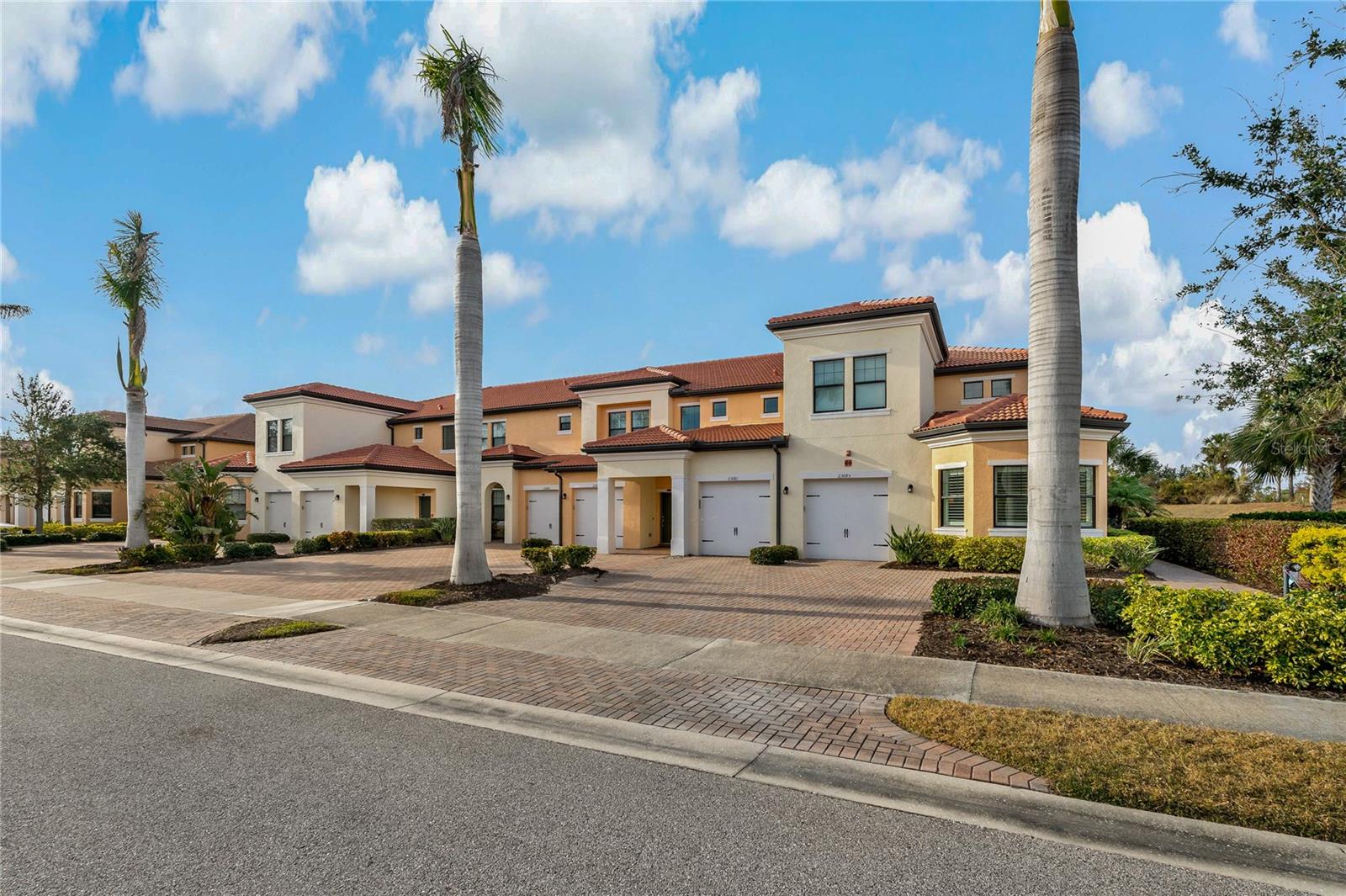 SARASOTA NATIONAL - Residential