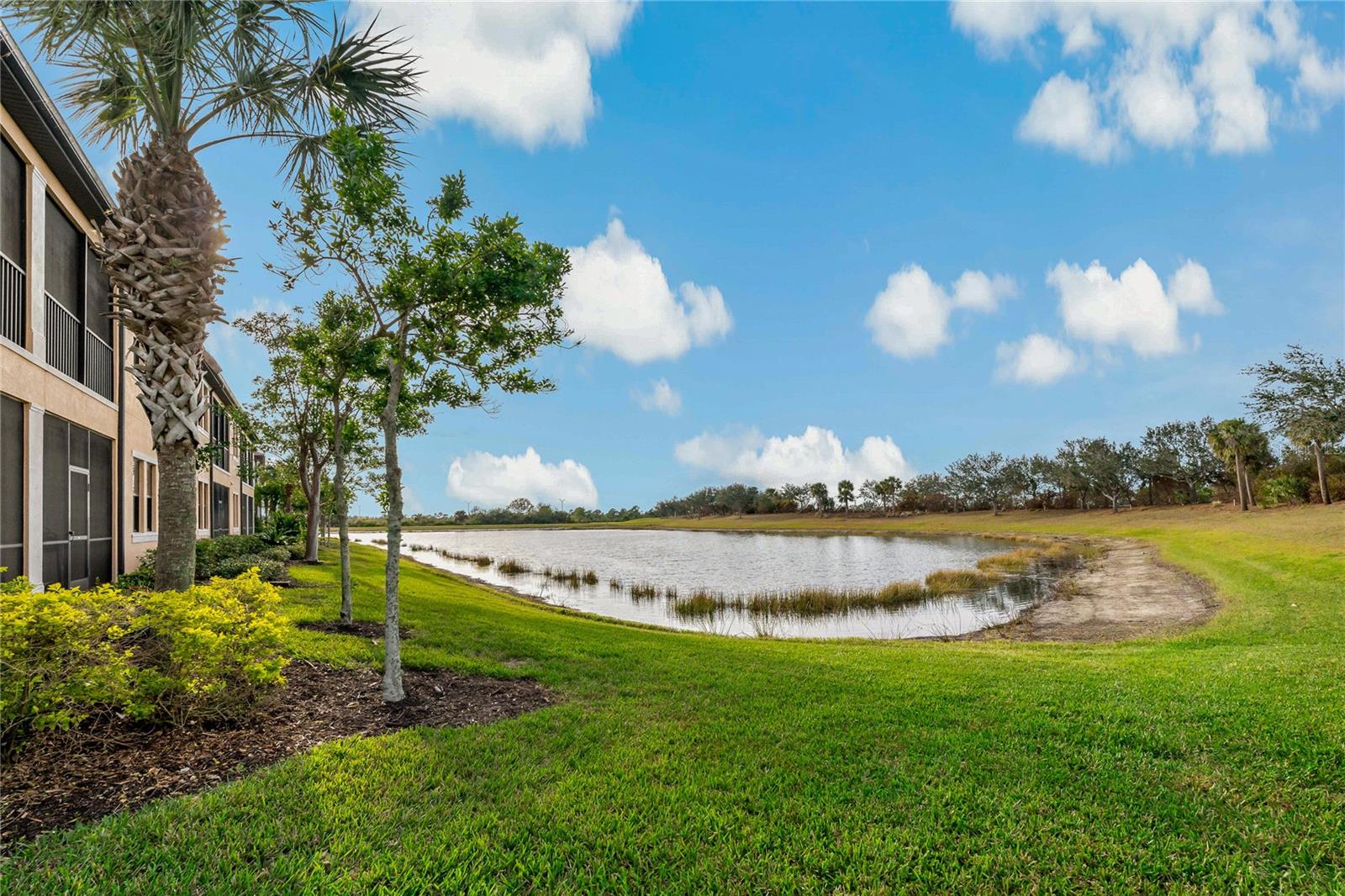 SARASOTA NATIONAL - Residential