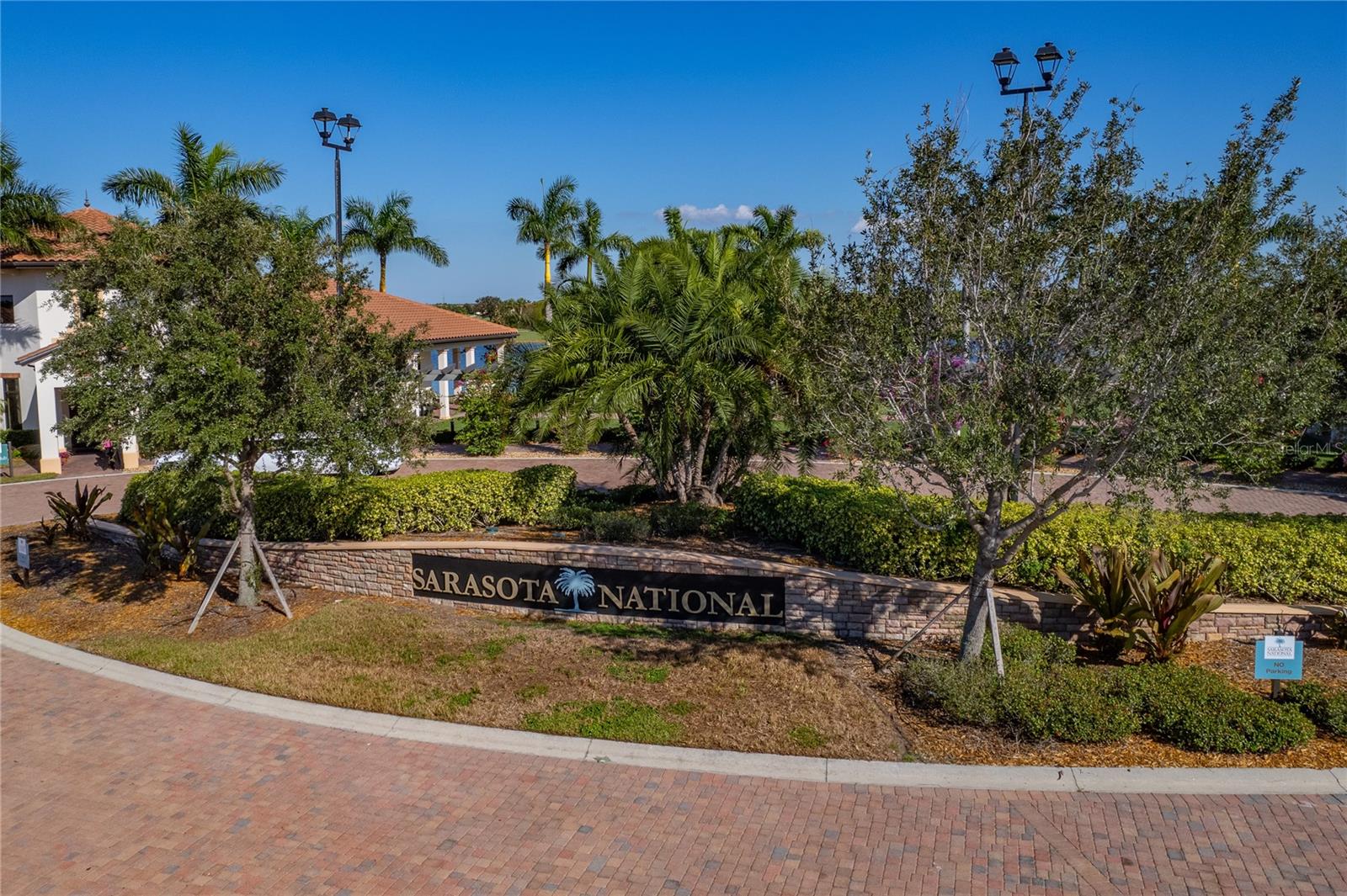 SARASOTA NATIONAL - Residential