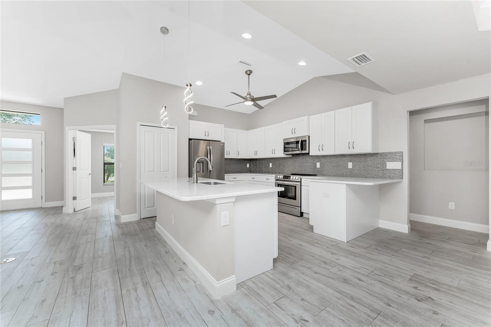 PUNTA GORDA ISLES SEC 20 - Residential