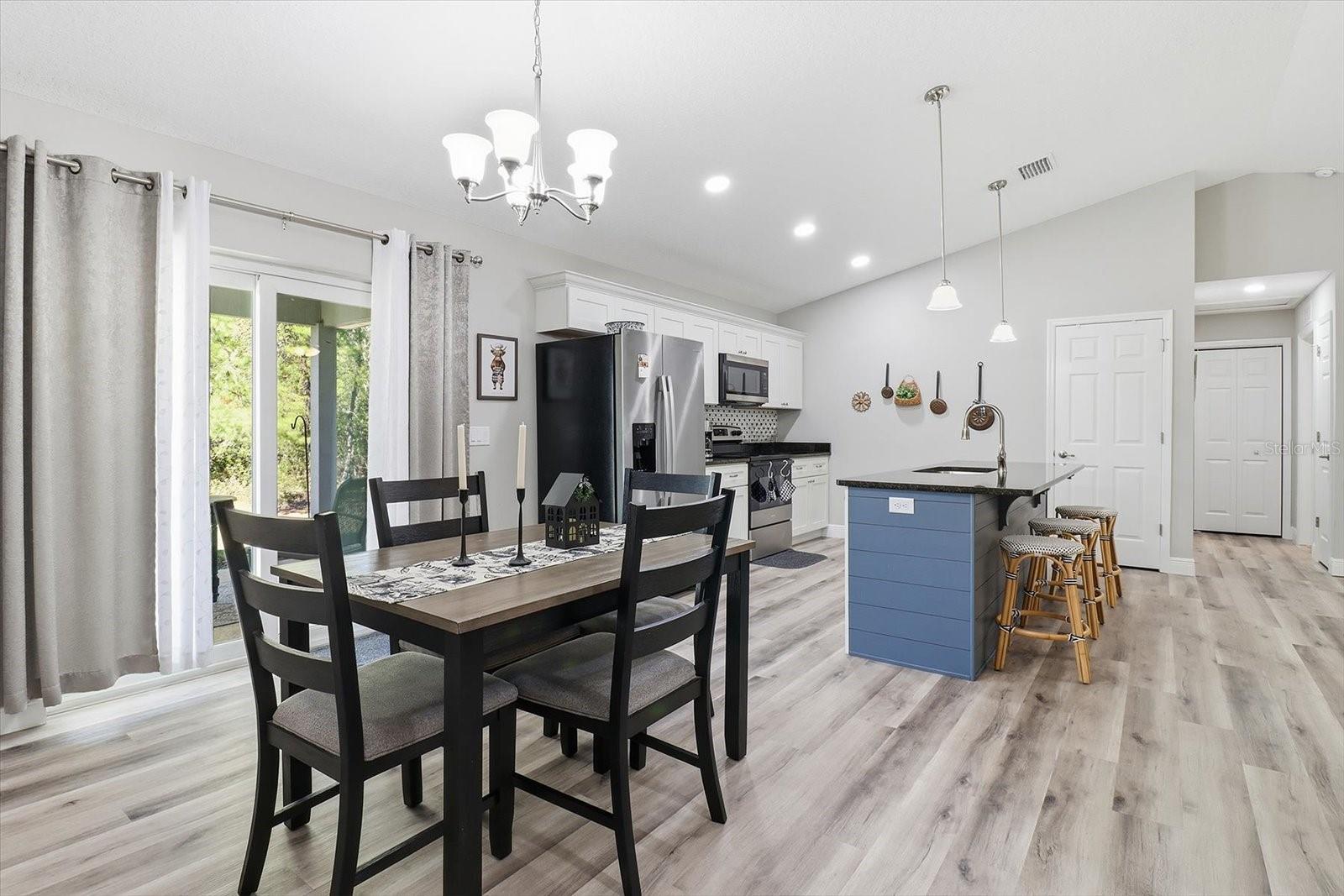 CITRUS SPGS UNIT 06 - Residential