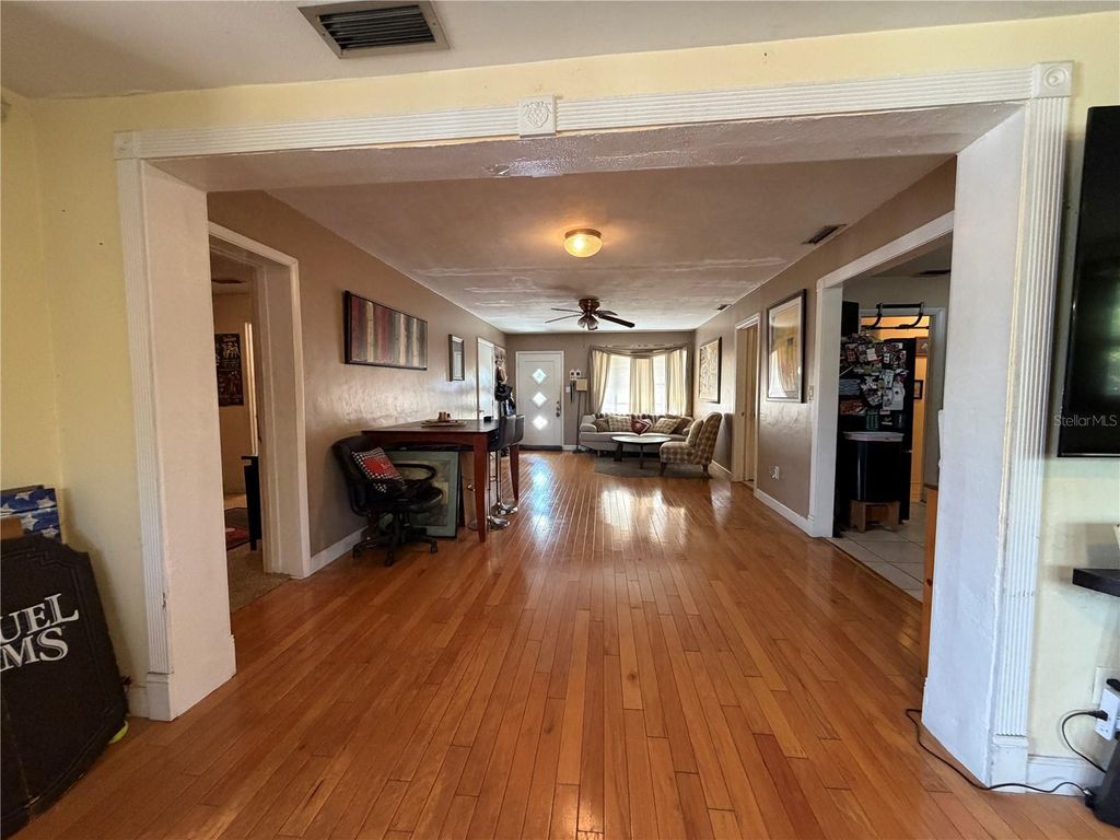 Photo of 5164 Jasmine Circle, St Petersburg, FL 33714 (MLS # TB8501768)