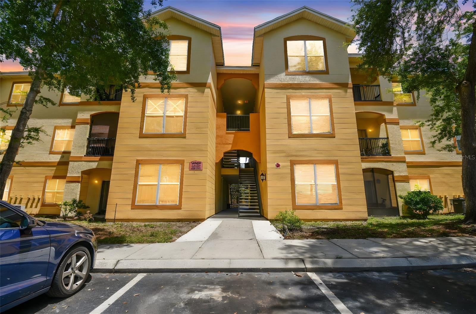THE PINNACLE AT CARROLLWOOD A - Residential
