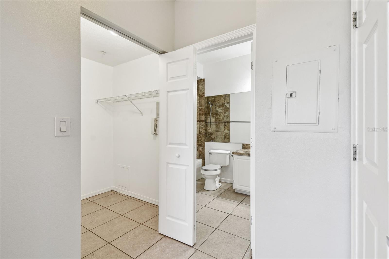 THE PINNACLE AT CARROLLWOOD A - Residential