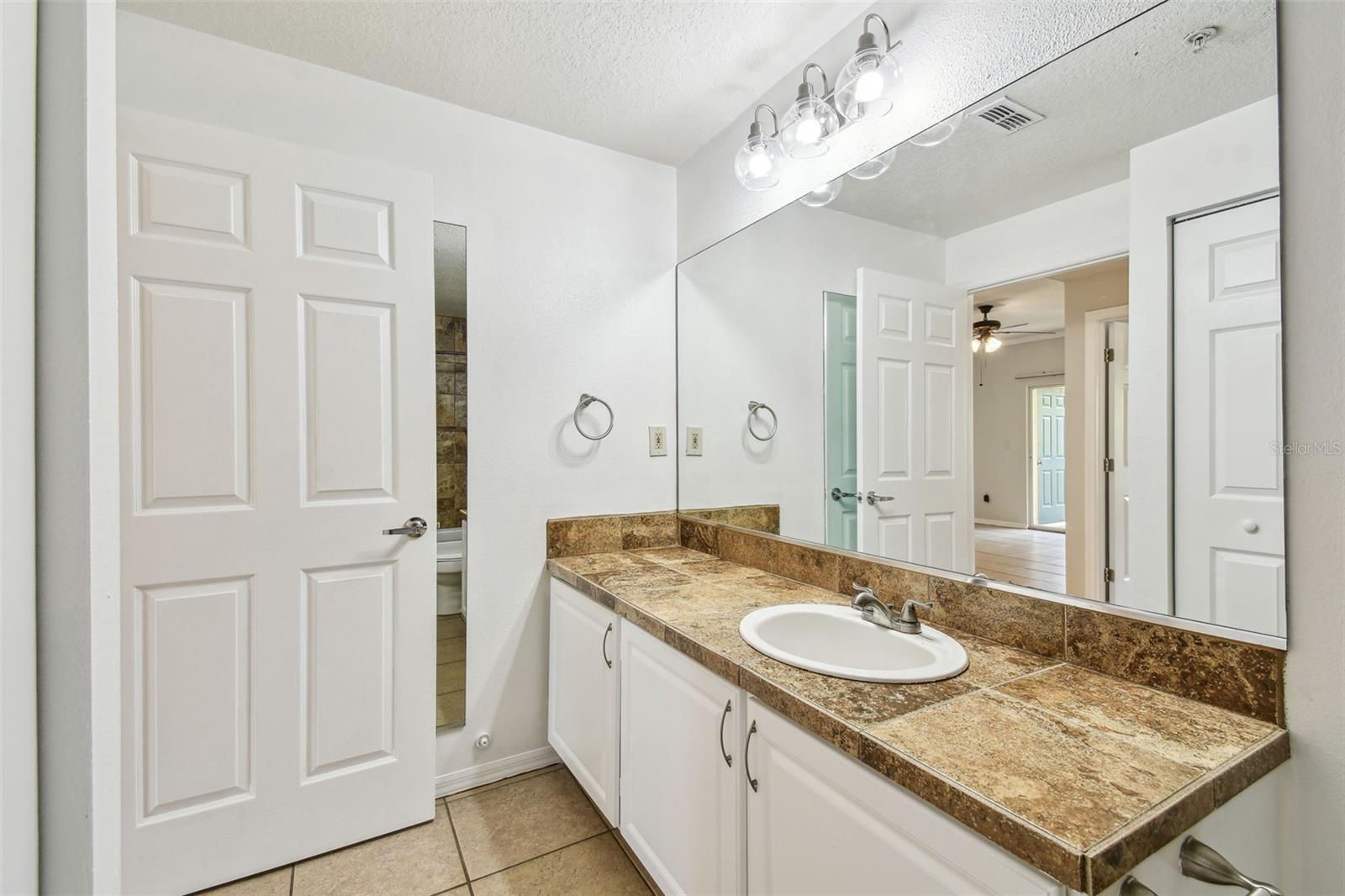 THE PINNACLE AT CARROLLWOOD A - Residential