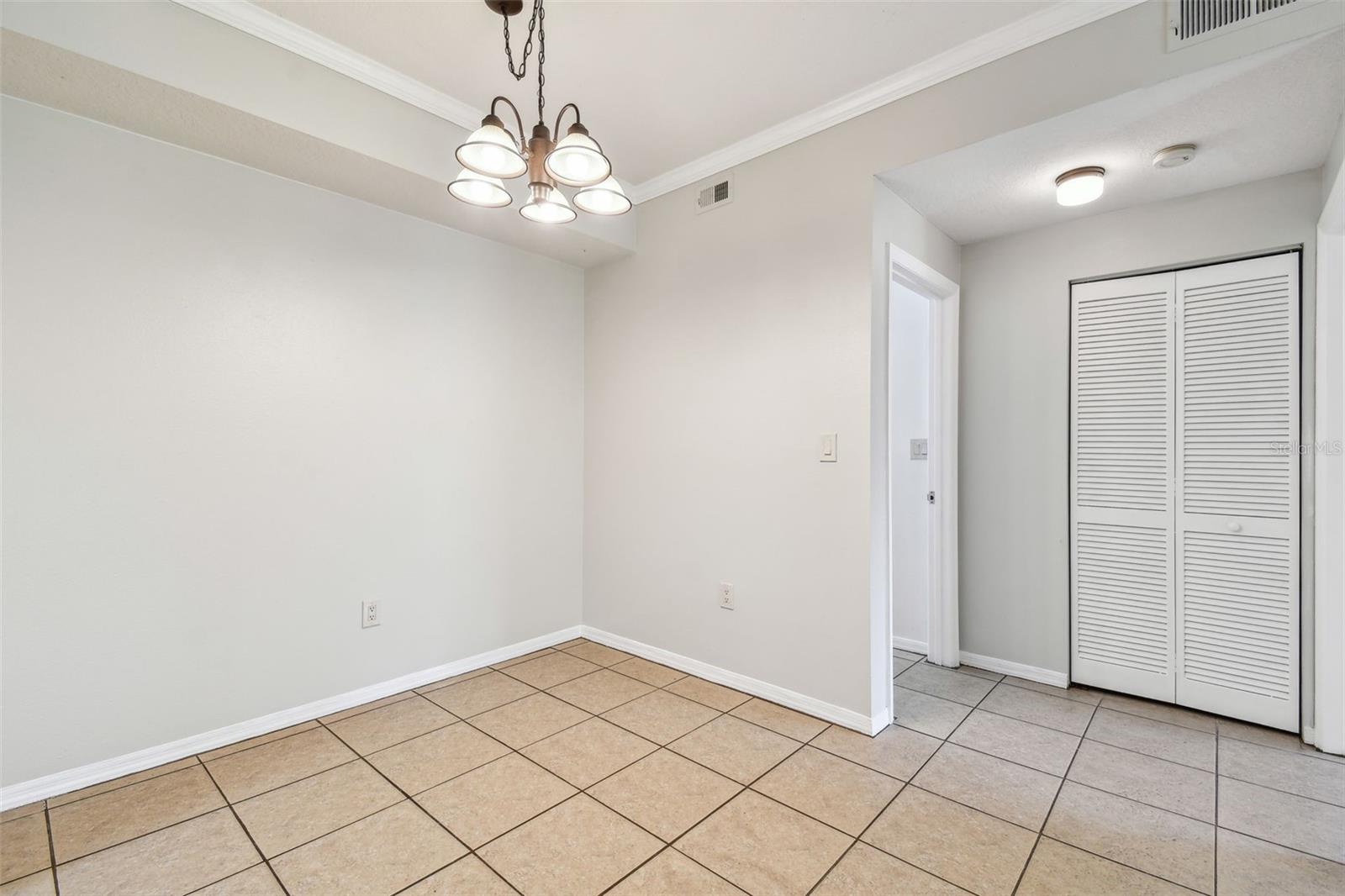 THE PINNACLE AT CARROLLWOOD A - Residential