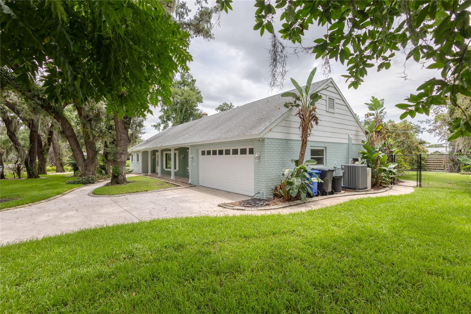 615 VALLE VISTA DRIVE