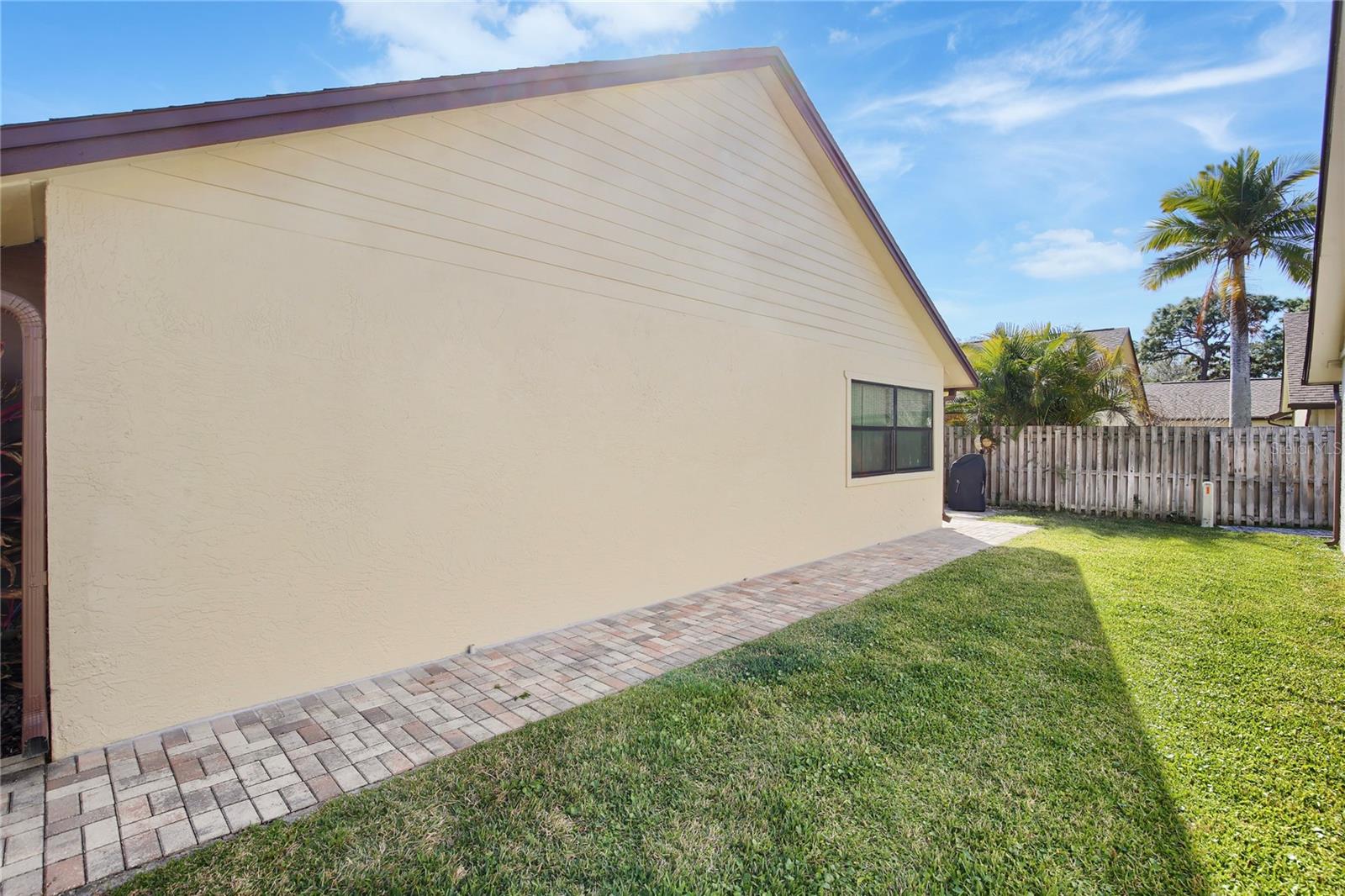 VILLAGE ON THE GREEN PATIO HOMES - Residential