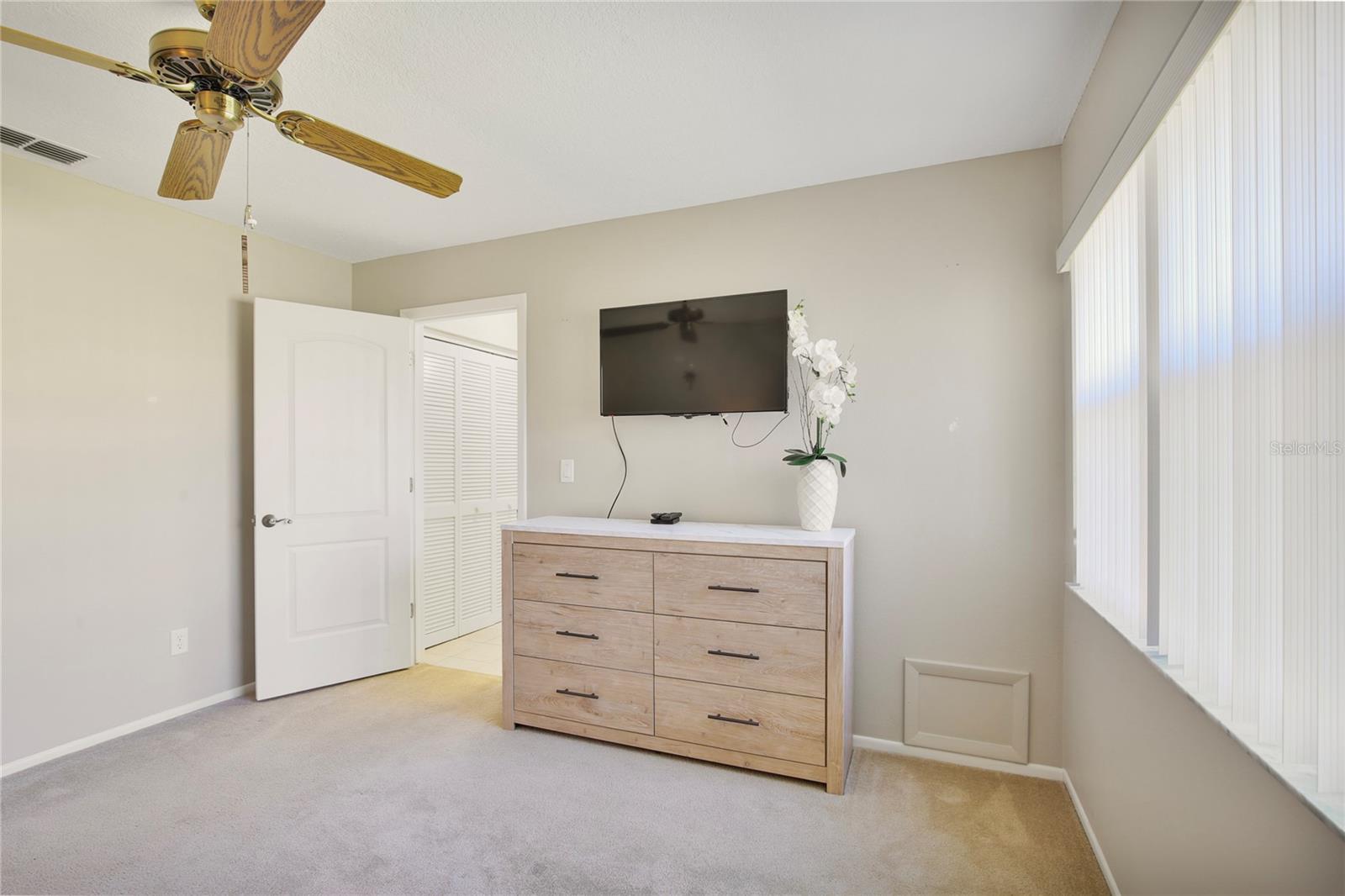 VILLAGE ON THE GREEN PATIO HOMES - Residential