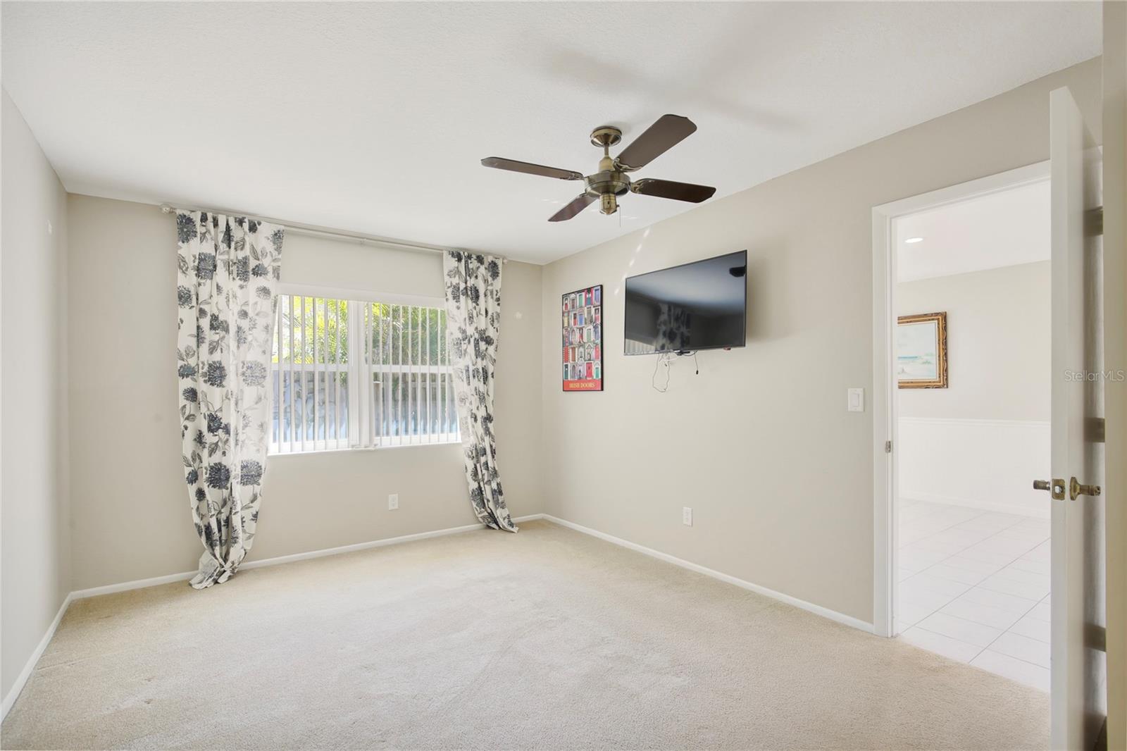 VILLAGE ON THE GREEN PATIO HOMES - Residential