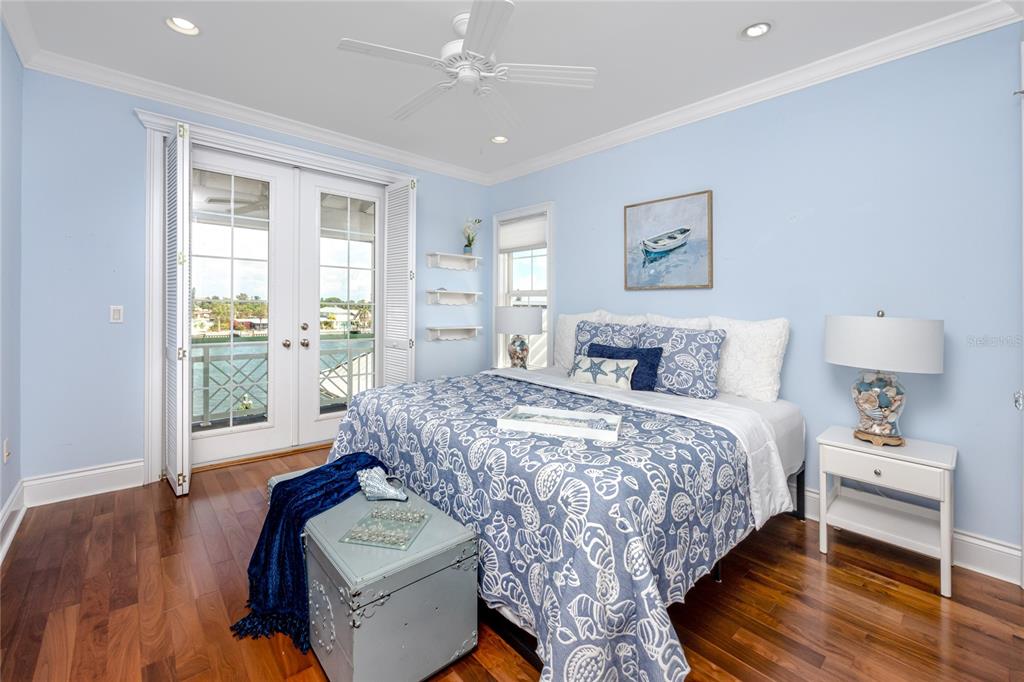 SUNSET BEACH SUB UN 3 - Residential