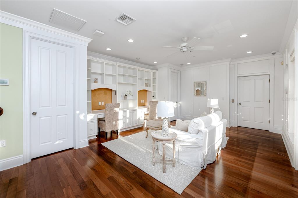 SUNSET BEACH SUB UN 3 - Residential