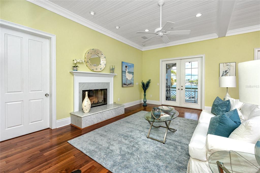 SUNSET BEACH SUB UN 3 - Residential