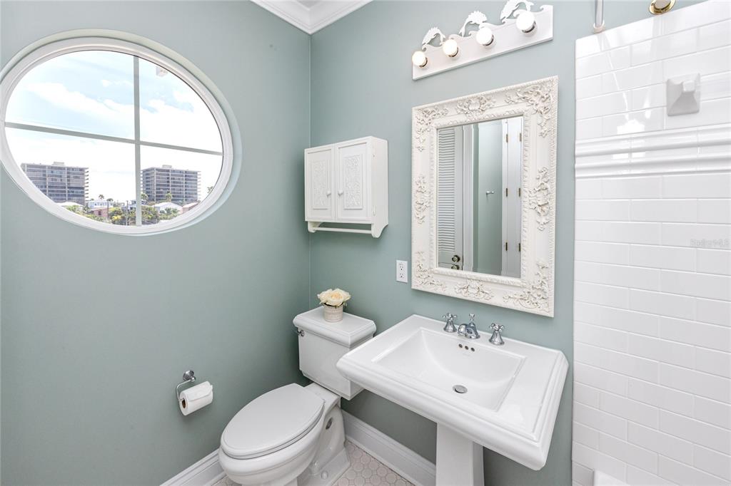 SUNSET BEACH SUB UN 3 - Residential