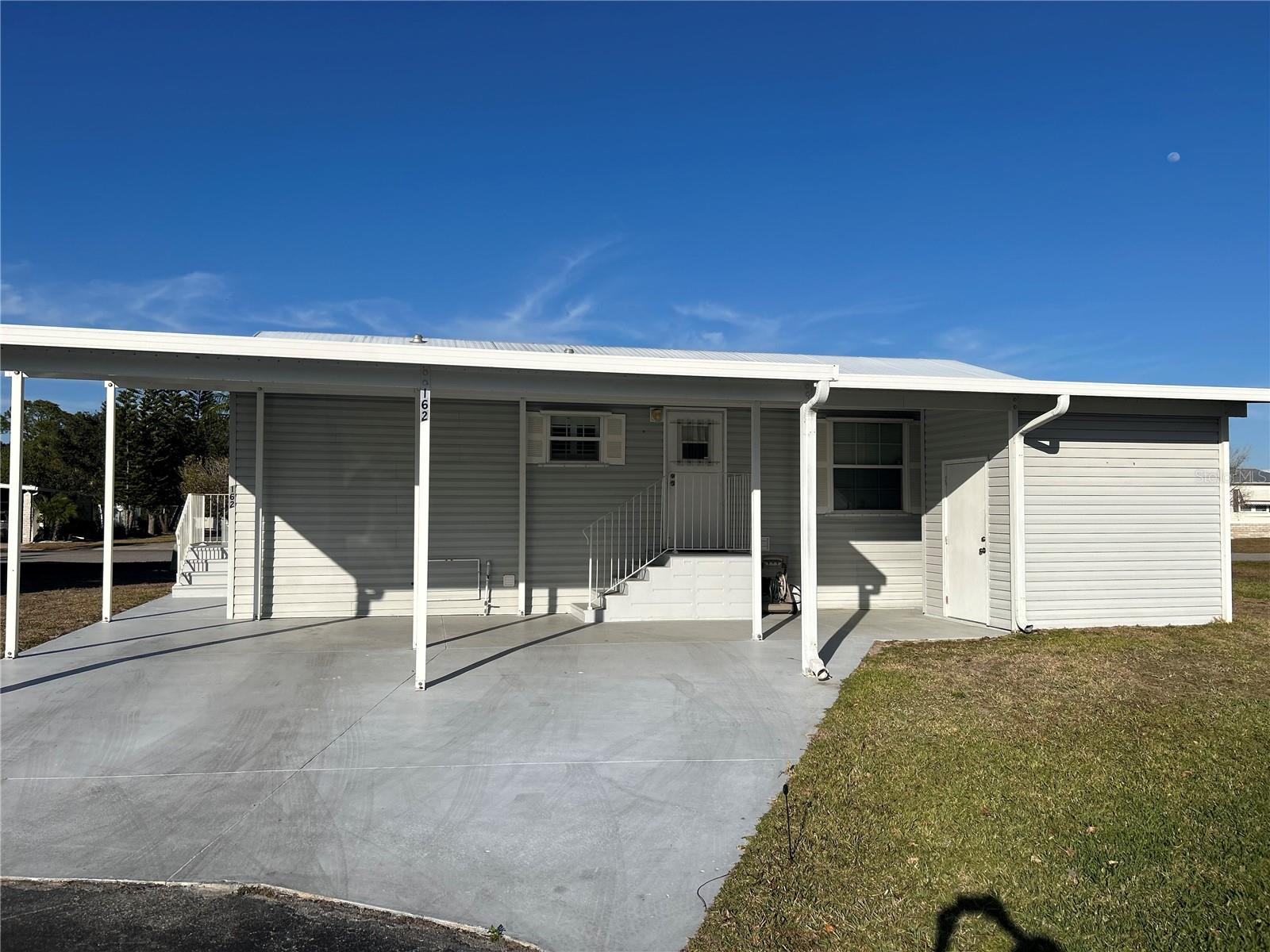 1000 KINGS HIGHWAY 162, PORT CHARLOTTE, FL, 33980 1 1000 KINGS HIGHWAY 162