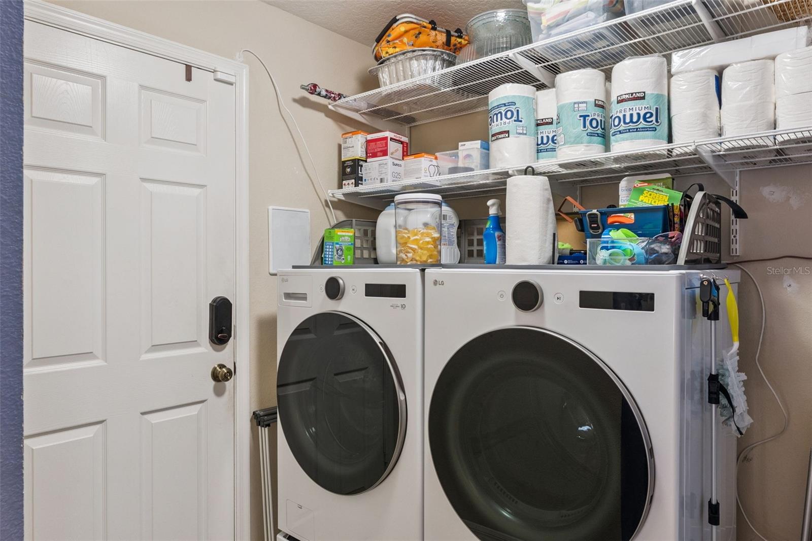 PHILLIPS OAKS - Residential