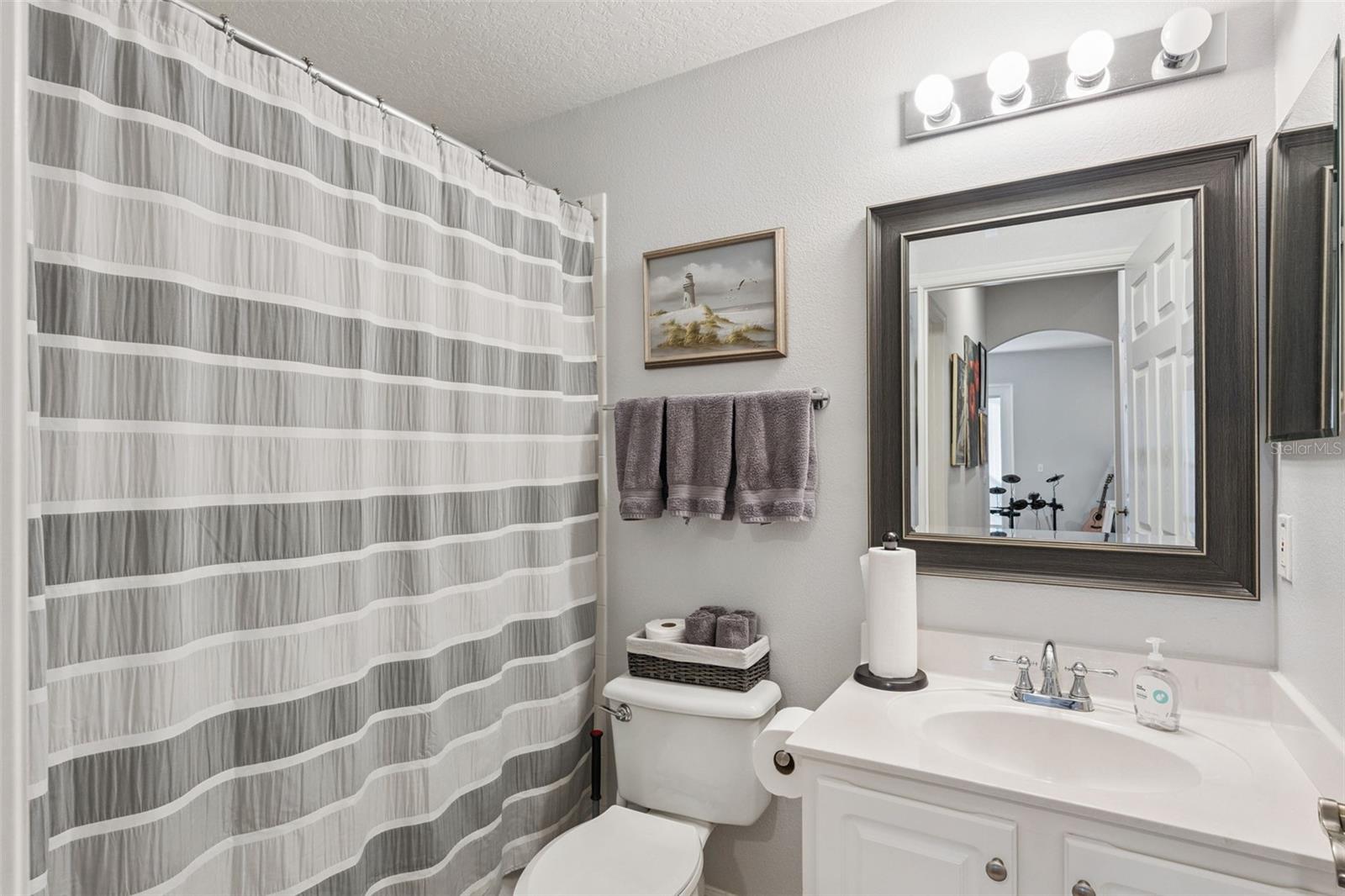 PHILLIPS OAKS - Residential