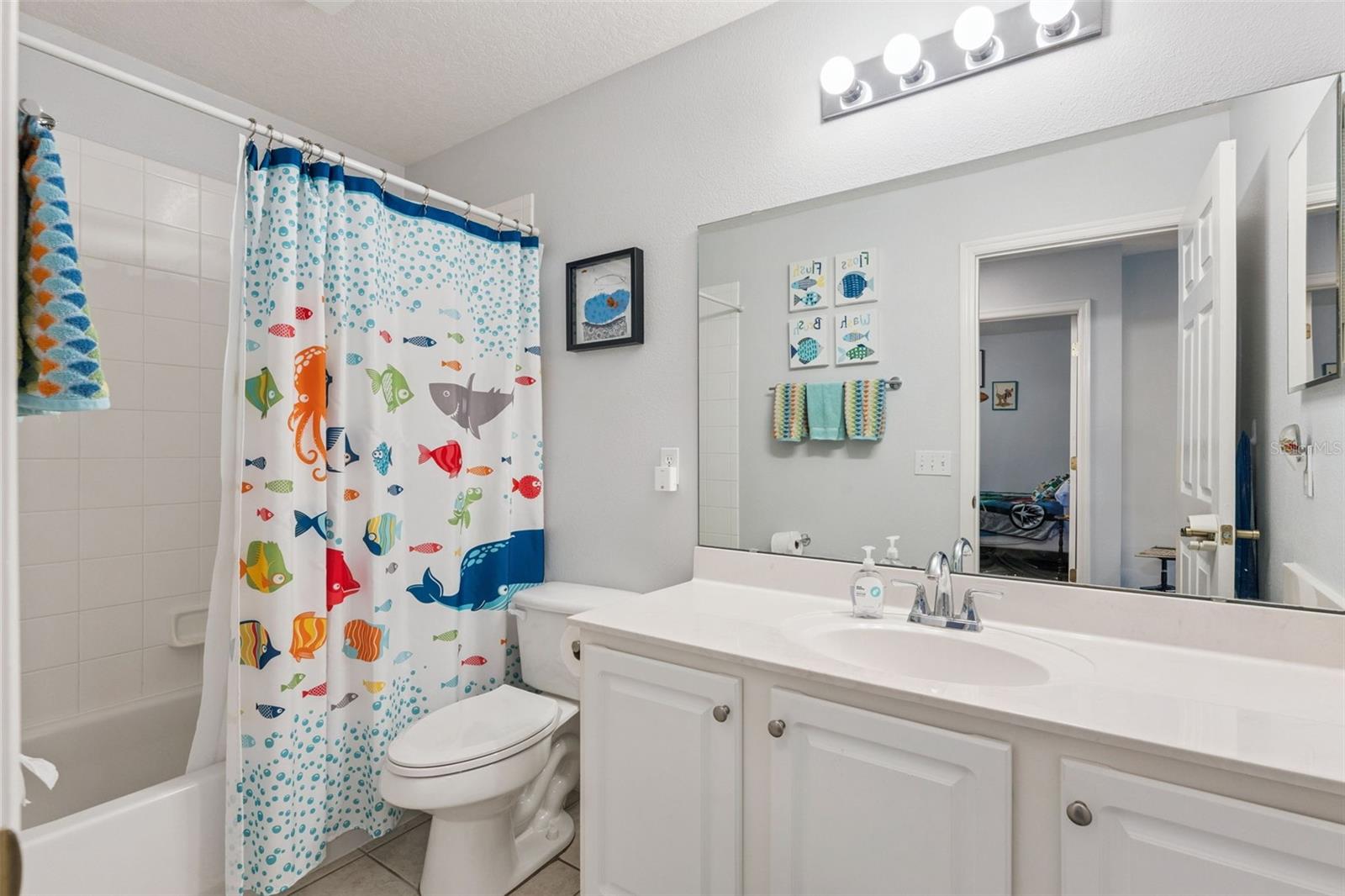 PHILLIPS OAKS - Residential