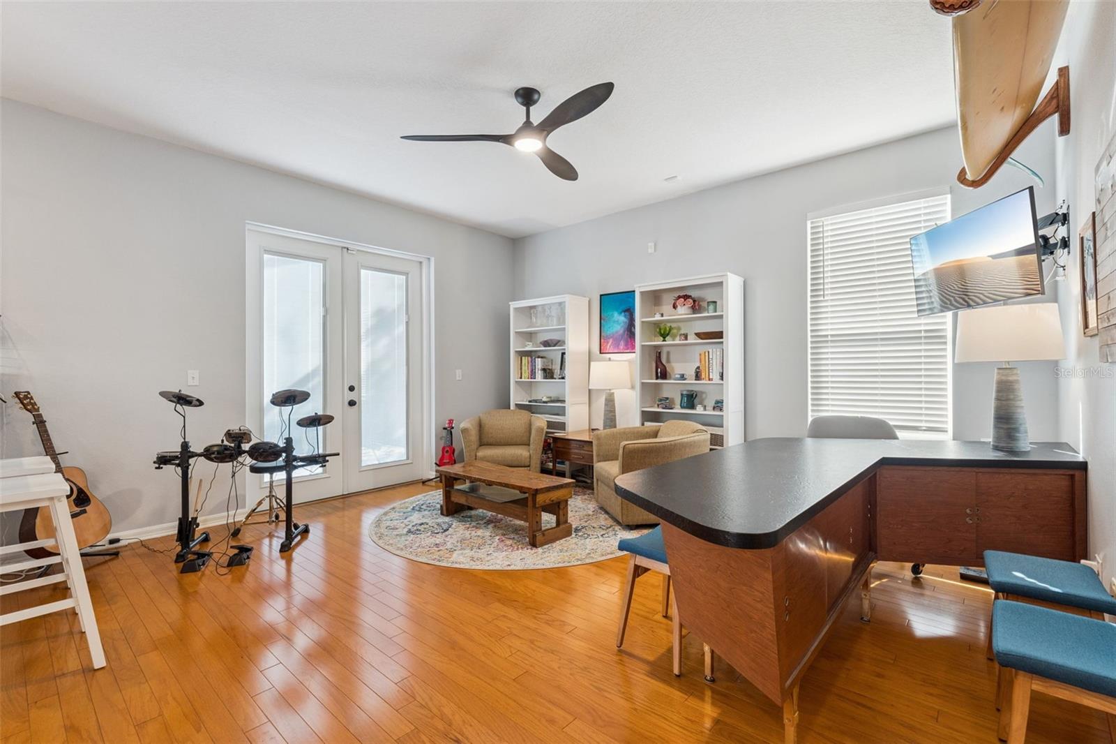 PHILLIPS OAKS - Residential