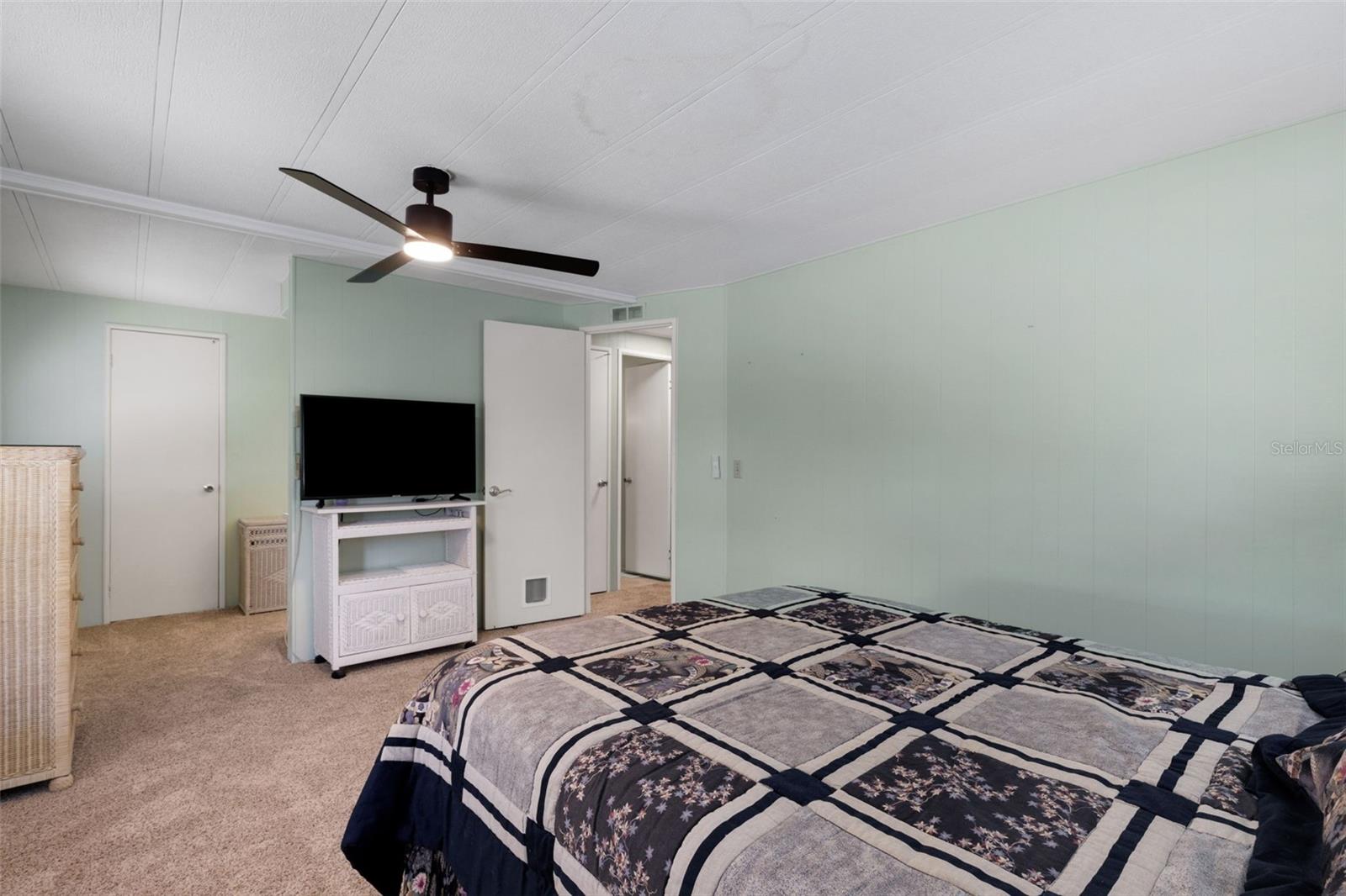 BRIAR CREEK MOBILE HOME COMMUNITY I CONDO - Residential