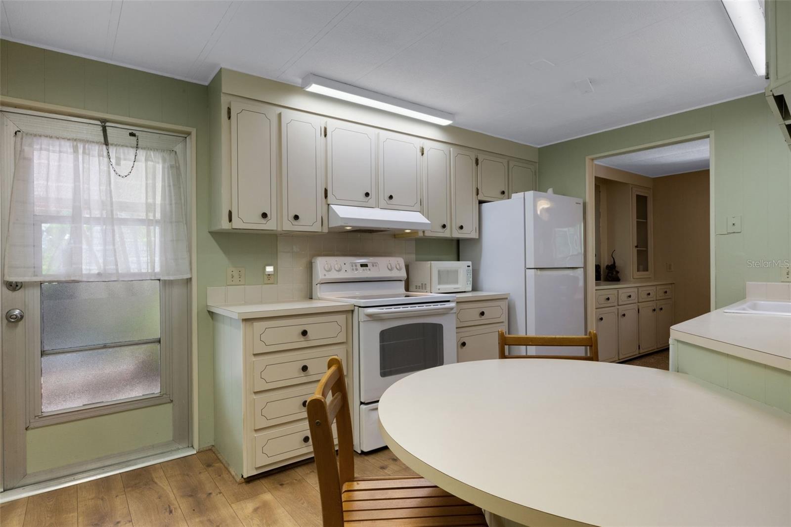 98 CEDAR ELM DRIVE 32