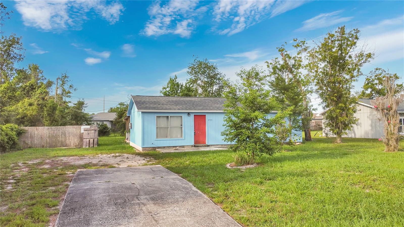INVESTOR SPECIAL in Deltona Lakes!
Don’t miss this incredible FIX & FLIP opportunity or chance to expand your rental portfolio with this 3-bedroom, 2-bathroom home in an established Deltona neighborhood. Inside, you’ll find a living area that connects to the kitchen with classic black appliances and a stainless steel dishwasher—ready for upgrades to maximize value and rental appeal. Down the hallway, you’ll find three bedrooms and two full bathrooms, including a primary suite with its own ensuite bathroom, offering a solid layout to work with. Step outside to a patio and large backyard, providing plenty of room for future improvements, outdoor living, or tenant enjoyment—perfect for adding even more value. What truly sets this opportunity apart is the adjacent vacant lot at 3805 Pinehurst Dr, also for sale by the same owner. Purchase both to build your dream home next door while managing your investment—a rare chance to own two side-by-side parcels with upside potential. Located just 6 minutes from Deltona Commons and a short drive to Lake Monroe, Blue Spring State Park, shopping, dining, and top-rated schools. Situated in an established Deltona Lakes neighborhood with accessible utilities nearby, the building process is well-positioned to help you bring your vision to life. This property is ideal for investors looking to renovate, resell, or add to their rental income stream. Bring your vision and turn this property into a solid return. Schedule your showing today!