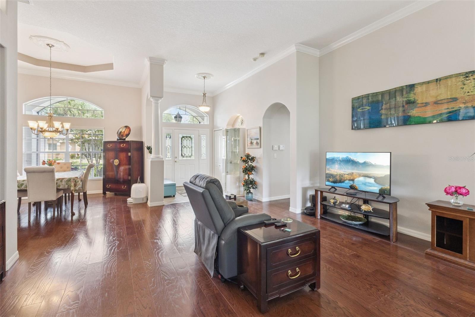 5607 SIR CHURCHILL DRIVE