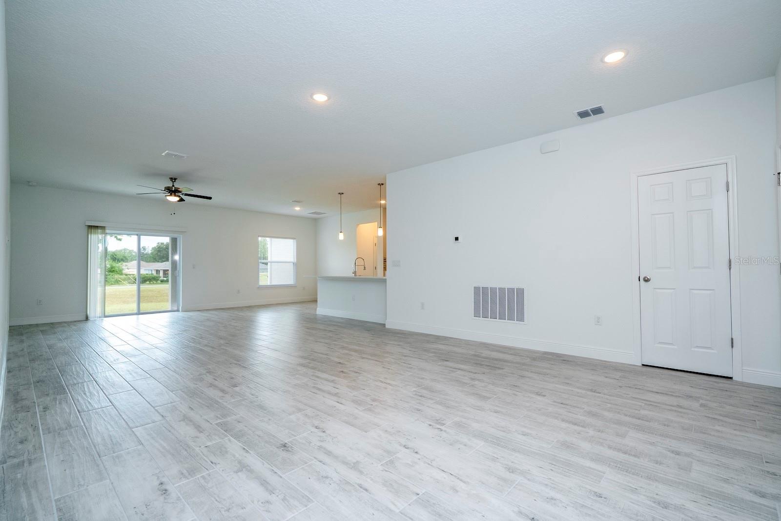 MARION OAKS UN TEN - Residential