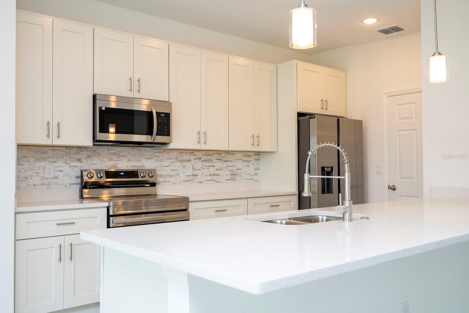 MARION OAKS UN TEN - Residential