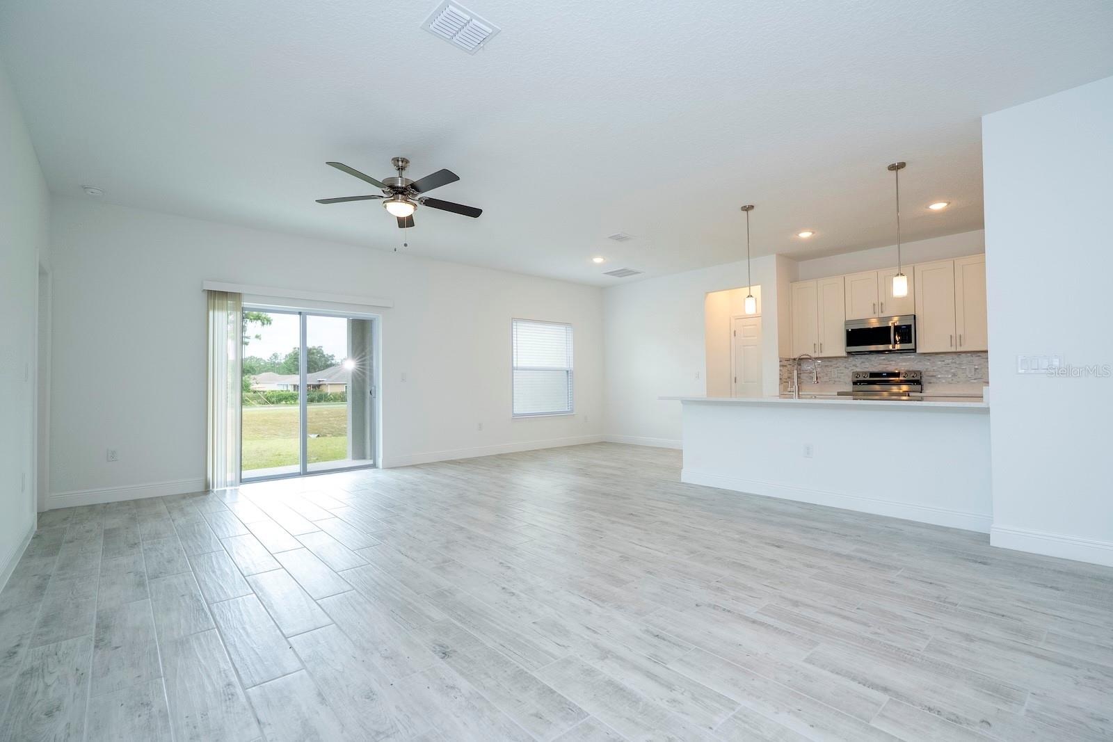 MARION OAKS UN TEN - Residential