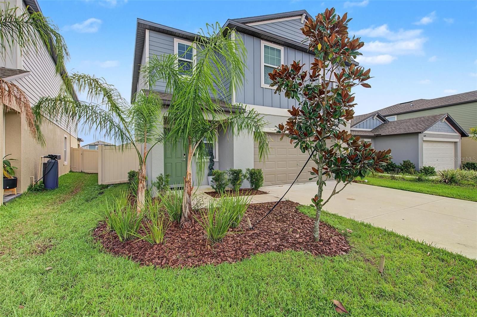 11621 RADIANT SHORE LOOP