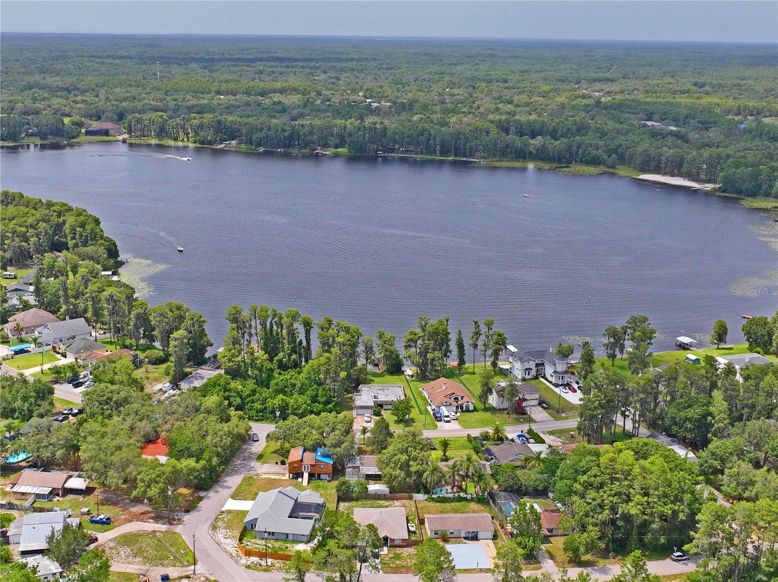 MOON LAKE ESTATES - Land