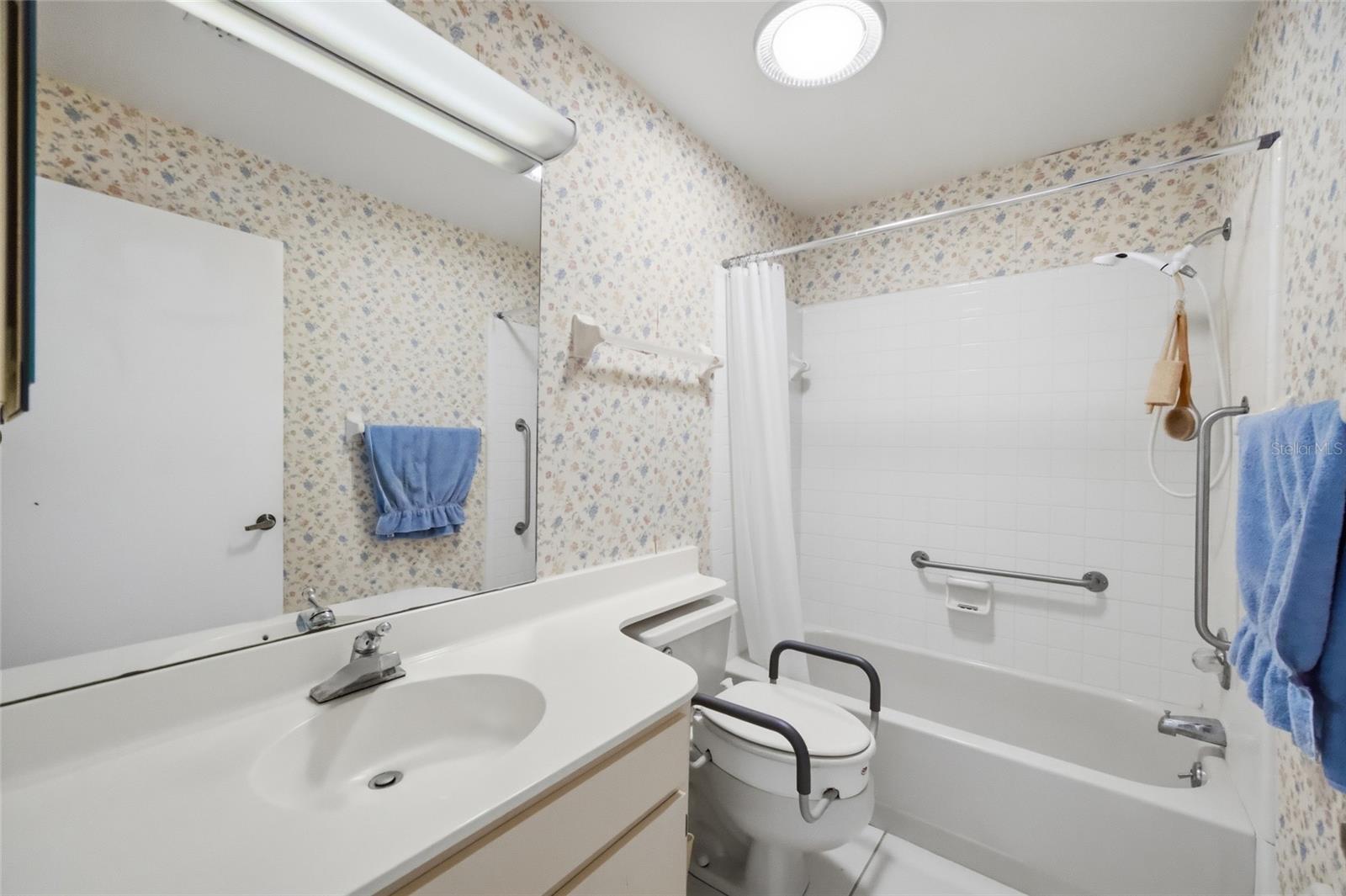 LANCASTER I CONDO - Residential