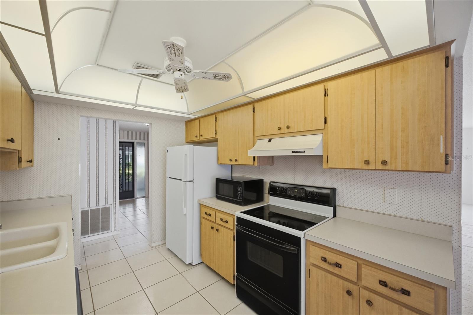 LANCASTER I CONDO - Residential