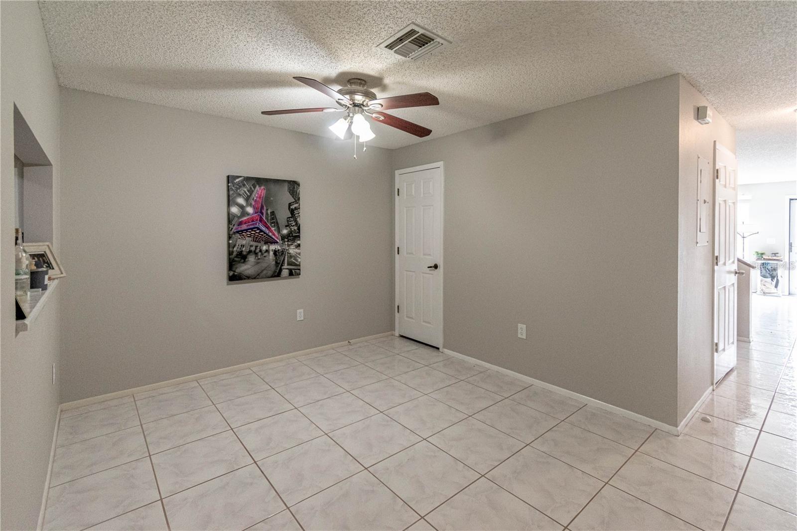 TOWNHOMES OF COUNTRYSIDE - Residential Lease