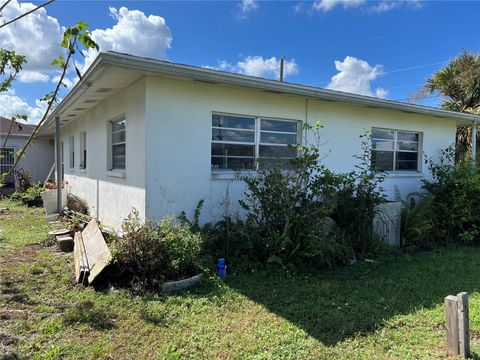 A home in PUNTA GORDA