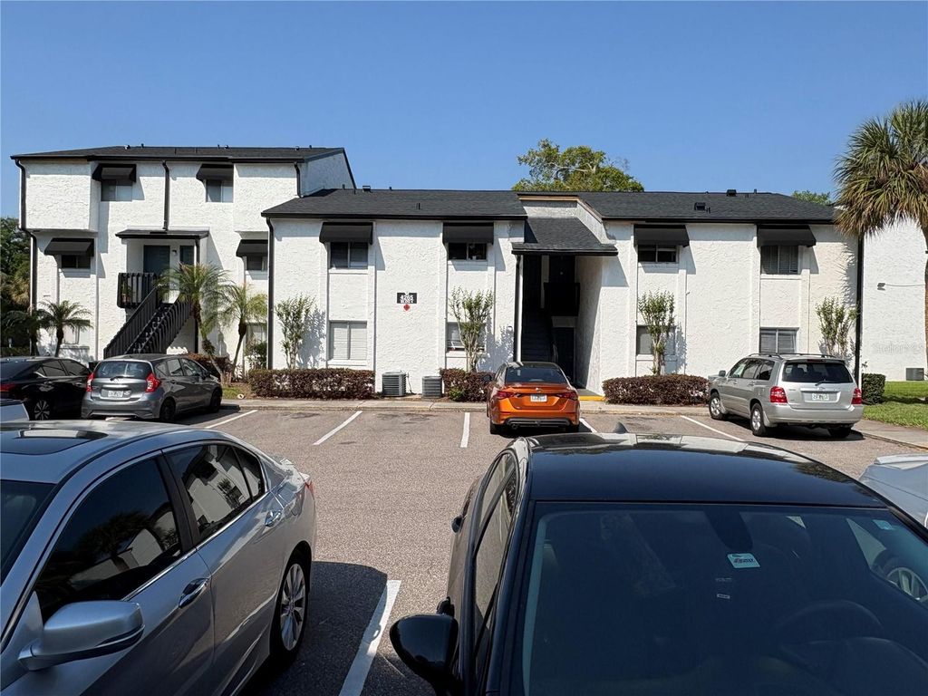 Photo of 4265 S Semoran Boulevard #5, Orlando, FL 32822 (MLS # O6393258)