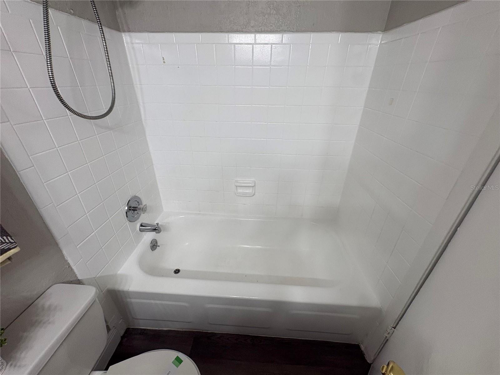 AVALON CONDO - Residential