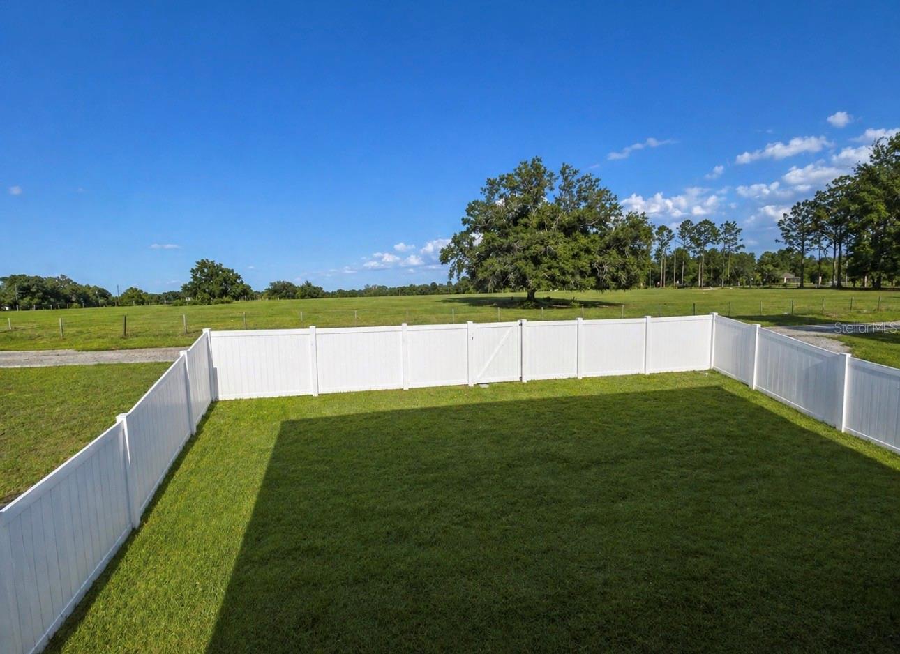 GROVELAND LAKE DOT LANDING SUB - Residential