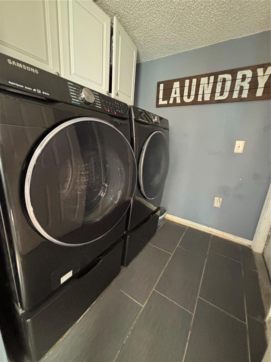 GROVELAND LAKE DOT LANDING SUB - Residential