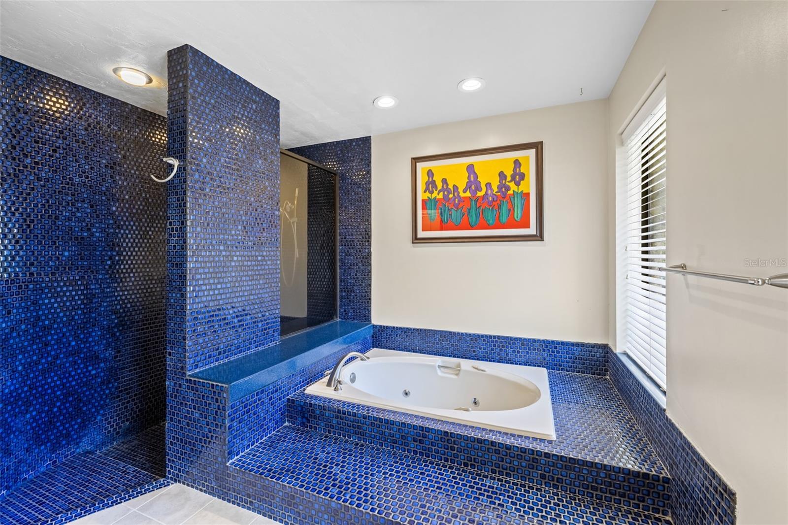 RAINTREE - Residential