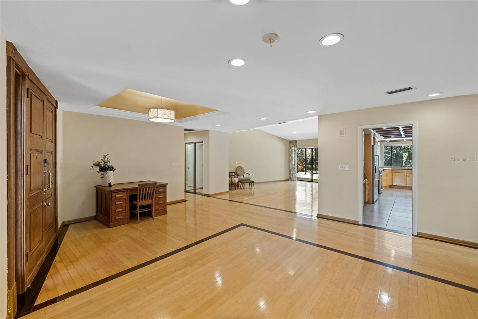 RAINTREE - Residential